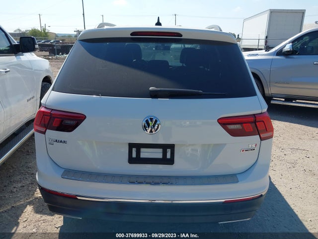 3VV2B7AX0JM186291 Volkswagen Tiguan Sel/se