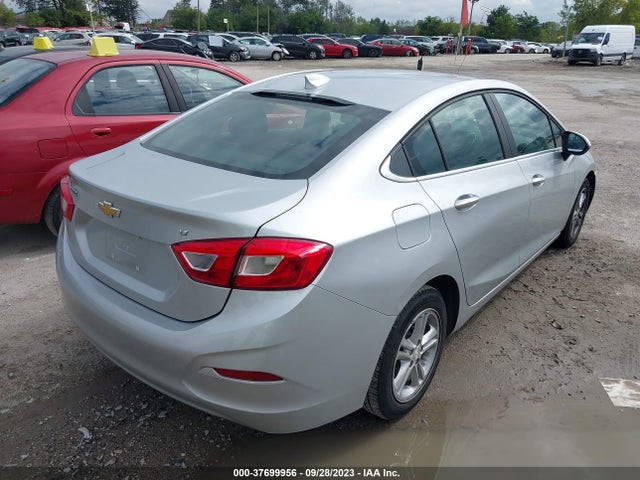 Chevrolet CRUZE LT 2018 1G1BE5SM2J7110623 Image 4