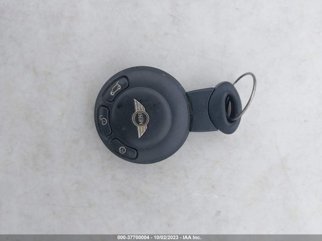 2010 MINI COOPER CLUBMAN WMWML3C54ATX51875 Photo 10