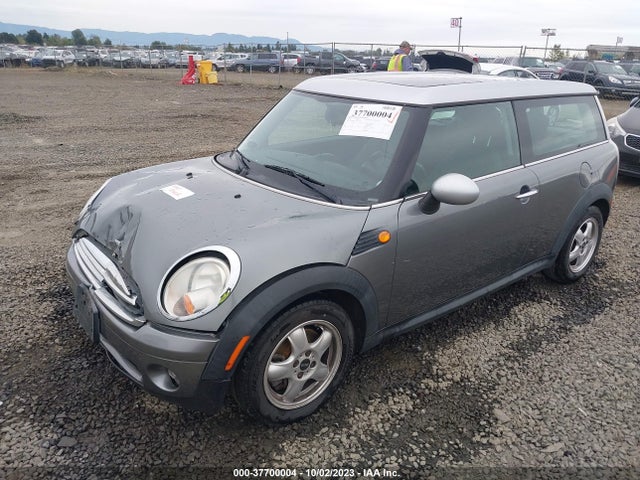 2010 MINI COOPER CLUBMAN WMWML3C54ATX51875 Photo 1
