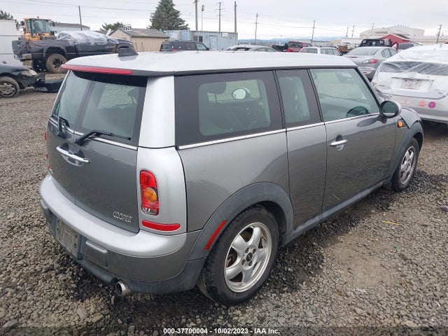 2010 MINI COOPER CLUBMAN WMWML3C54ATX51875 Photo 3