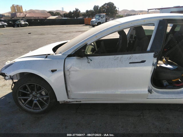 Tesla Model 3 Long Range 2021 5YJ3E1EB4MF083793 Image 14