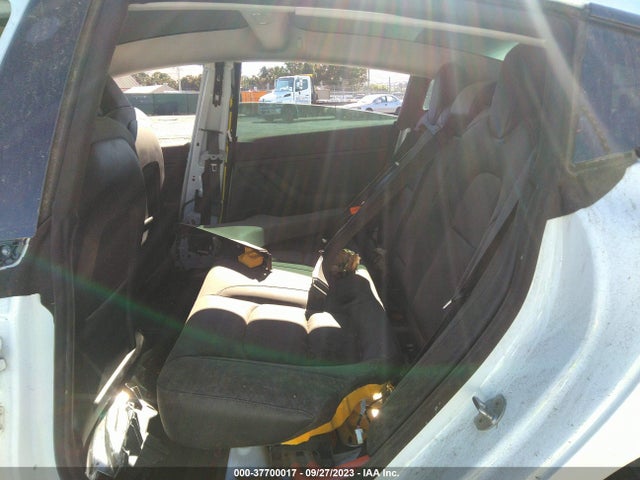 Tesla Model 3 Long Range 2021 5YJ3E1EB4MF083793 Image 8
