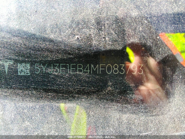 Tesla Model 3 Long Range 2021 5YJ3E1EB4MF083793 Image 9