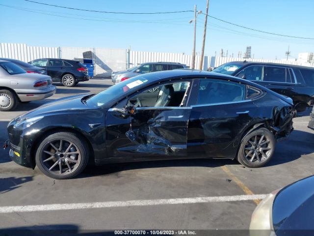 5YJ3E1EA1KF325251 Tesla Model 3 Range
