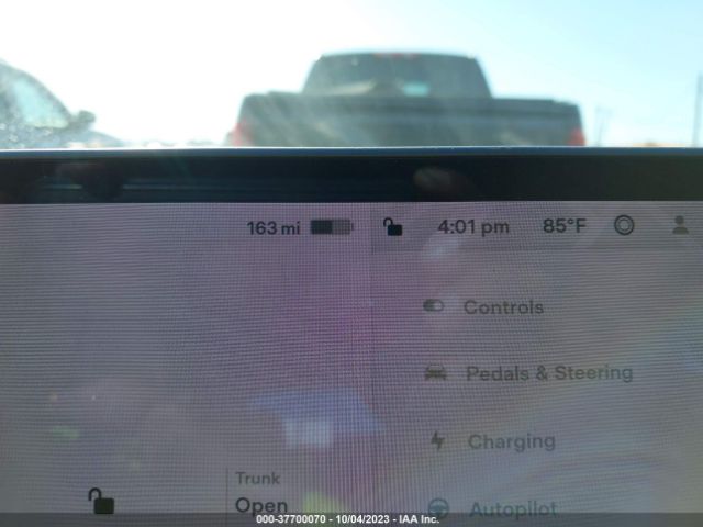 5YJ3E1EA1KF325251 Tesla Model 3 Range