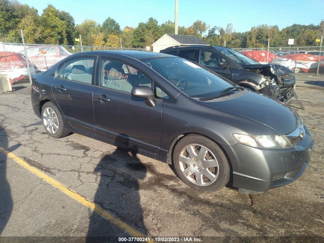 2010 HONDA CIVIC SDN LX VIN: 2HGFA1F52AH300993