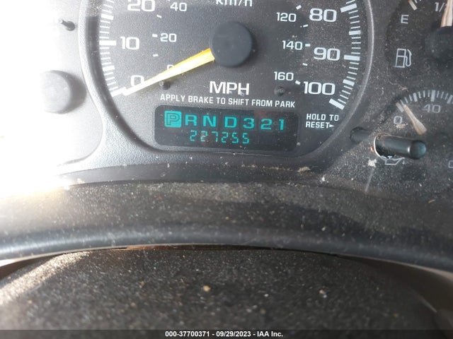 2001 GMC SIERRA 1500 SLE VIN: 2GTEC19T911175157