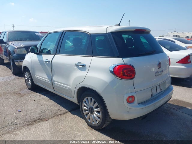 2014 FIAT 500L ZFBCFABHXEZ024364 Photo 2