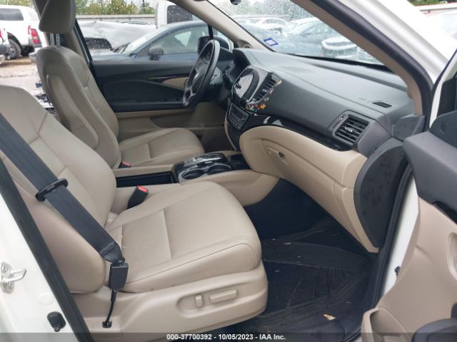 5FNYF5H62NB003465 Honda Pilot Touring 7-passenger