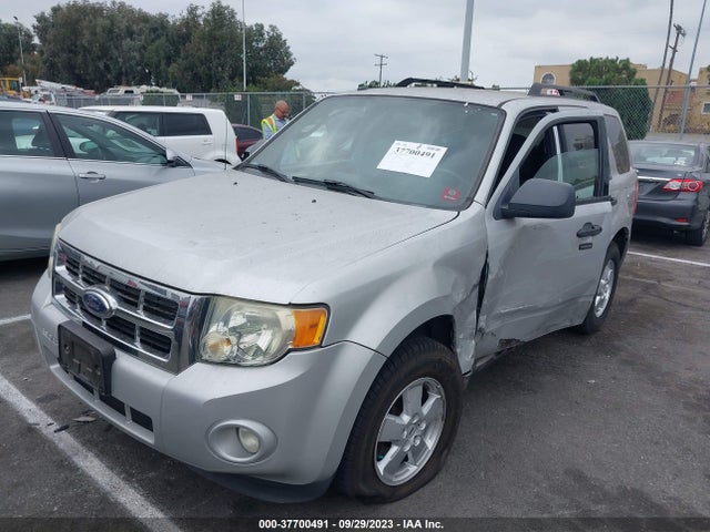 2009 FORD ESCAPE XLT VIN: 1FMCU03749KA25698