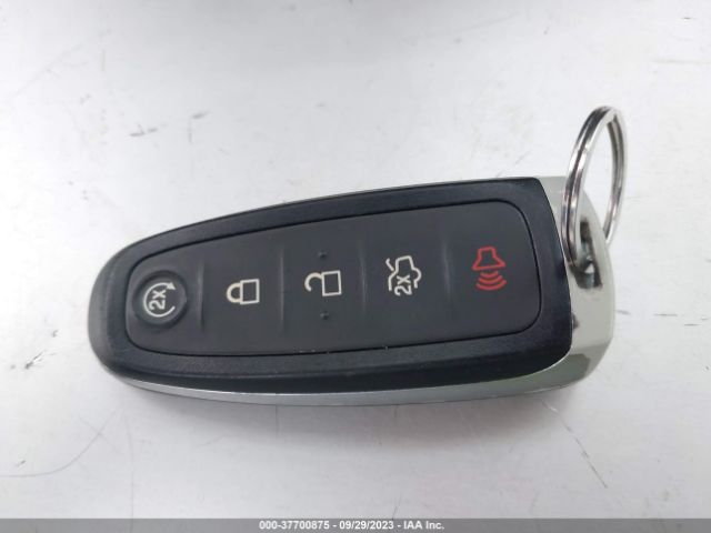 1FADP5FU3HL109914 Ford C-max Energi Titanium