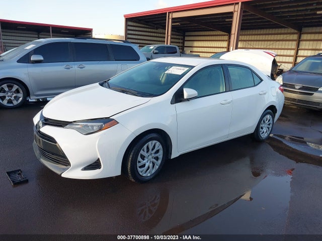 Toyota Corolla Xle 2019 5YFBURHE6KP902405 Image 2