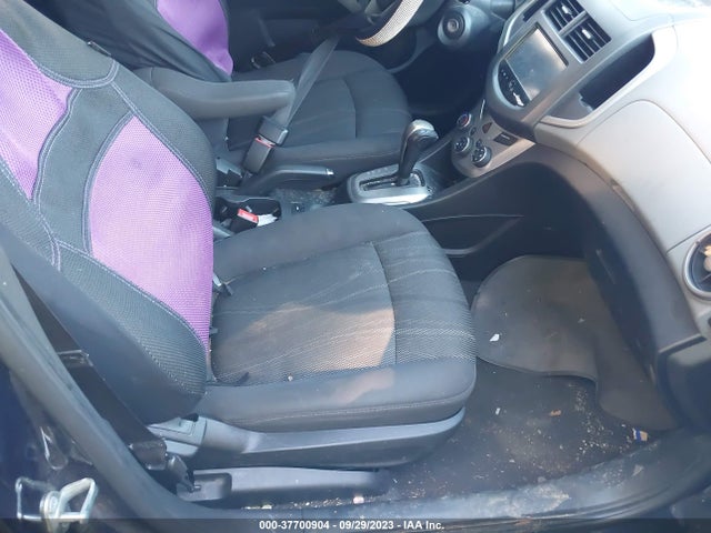 Chevrolet SONIC LT 2015 1G1JC5SH6F4131018 Image 5