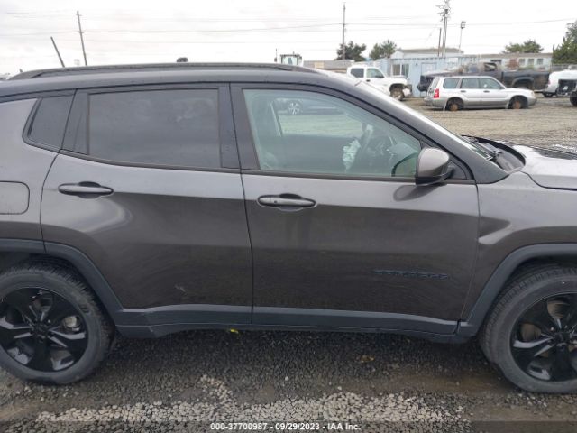 3C4NJDBB5JT433634 Jeep Compass Altitude