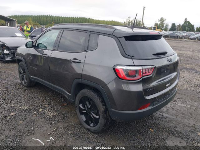 3C4NJDBB5JT433634 Jeep Compass Altitude