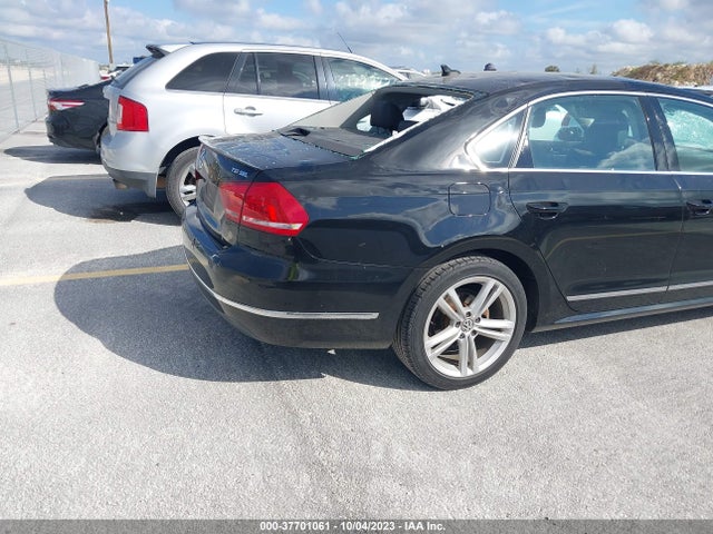 1VWCT7A39FC007393 Volkswagen Passat 1.8t Sel Premium