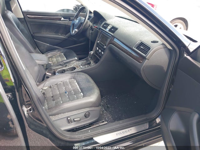 1VWCT7A39FC007393 Volkswagen Passat 1.8t Sel Premium