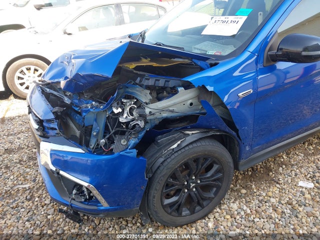 JA4AR3AU5JU011433 Mitsubishi Outlander Sport 2.0