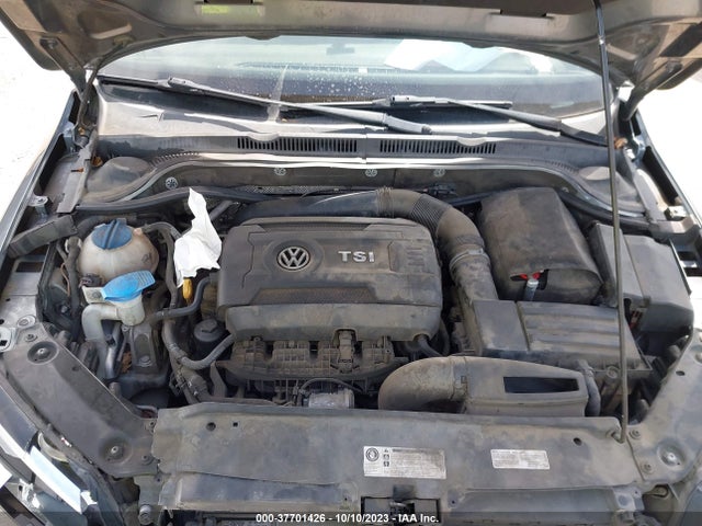 3VWD17AJ8FM424429 Volkswagen Jetta Sedan 1.8t Sport