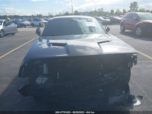2C3CDZAG1JH143266 Dodge Challenger Sxt