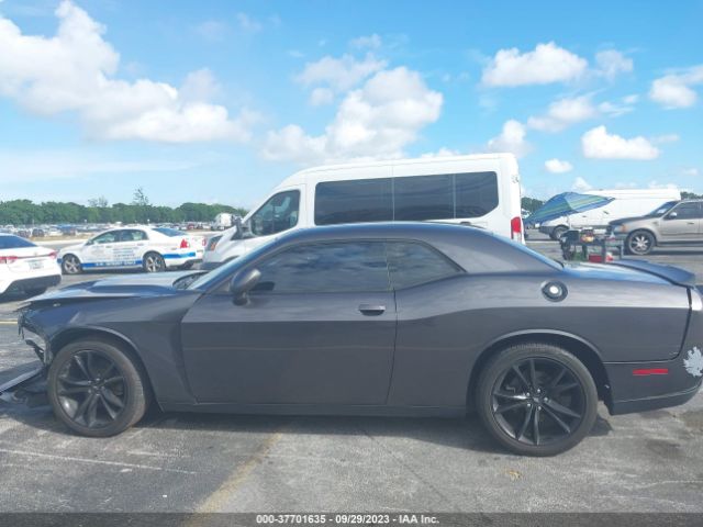 2C3CDZAG1JH143266 Dodge Challenger Sxt
