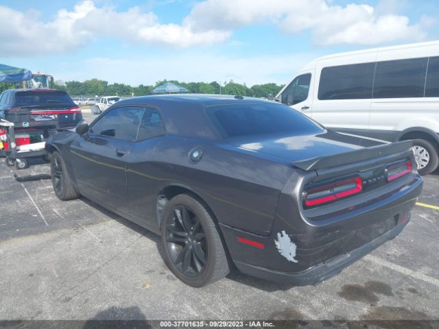 2C3CDZAG1JH143266 Dodge Challenger Sxt
