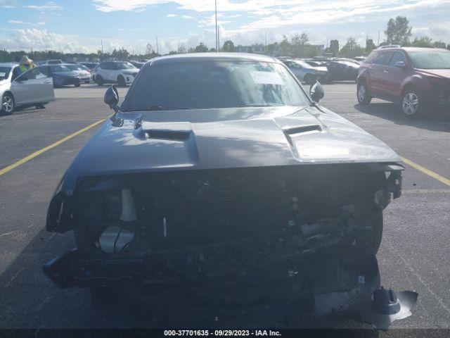 2C3CDZAG1JH143266 Dodge Challenger Sxt