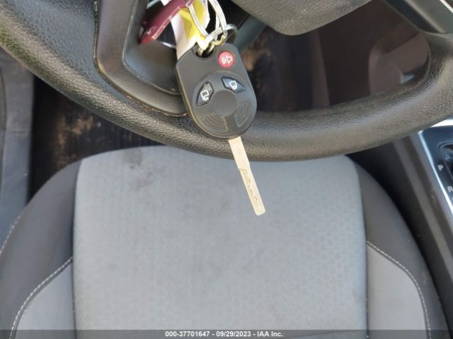 1FMCU0GD3JUC88581 Ford ESCAPE SE