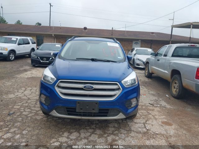 1FMCU0GD3JUC88581 Ford ESCAPE SE