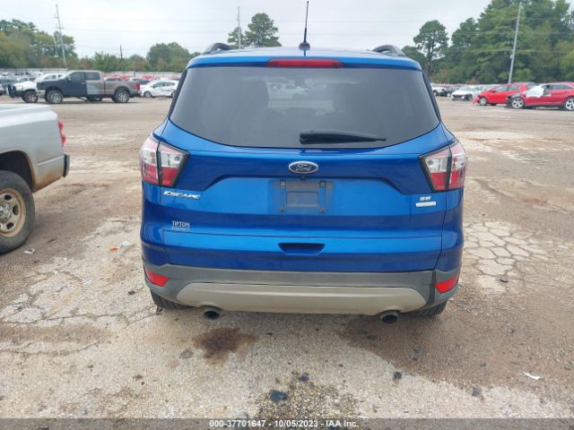 1FMCU0GD3JUC88581 Ford ESCAPE SE