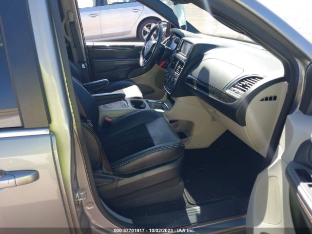 2C4RDGCG0KR510208 Dodge Grand Caravan Sxt