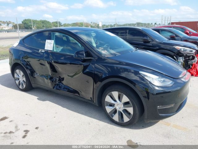 Auction sale of the 2022 Tesla Model Y Long Range Dual Motor All-wheel Drive, vin: 7SAYGDEE4NF320105, lot number: 37702041