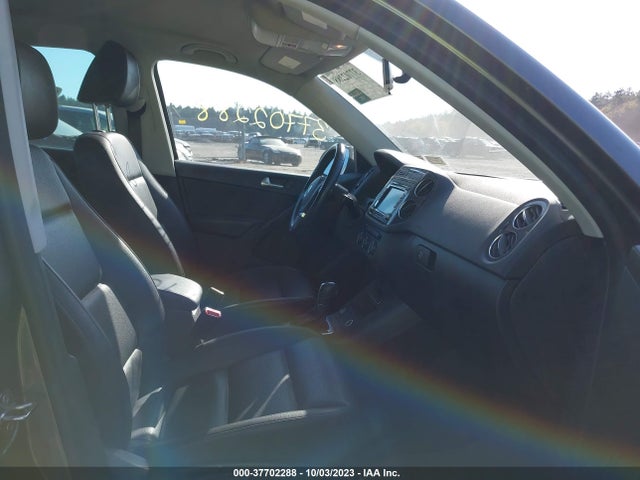 WVGBV3AX1EW506248 Volkswagen TIGUAN SE