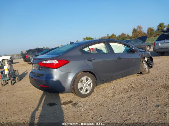 KNAFK4A6XG5567857 KIA FORTE LX