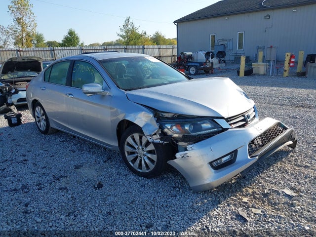 2013 HONDA ACCORD SDN EX-L VIN: 1HGCR2F83DA210380
