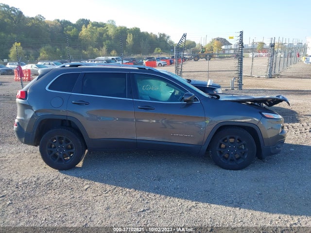 2018 JEEP CHEROKEE LATITUDE PLUS VIN: 1C4PJLLB8JD584877