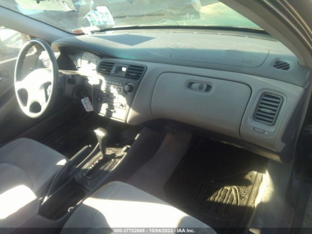 2000 HONDA ACCORD SDN 1HGCG6655YA151471 Photo 4