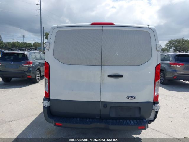 1FTYR1ZM8GKB19756 Ford TRANSIT CARGO VAN