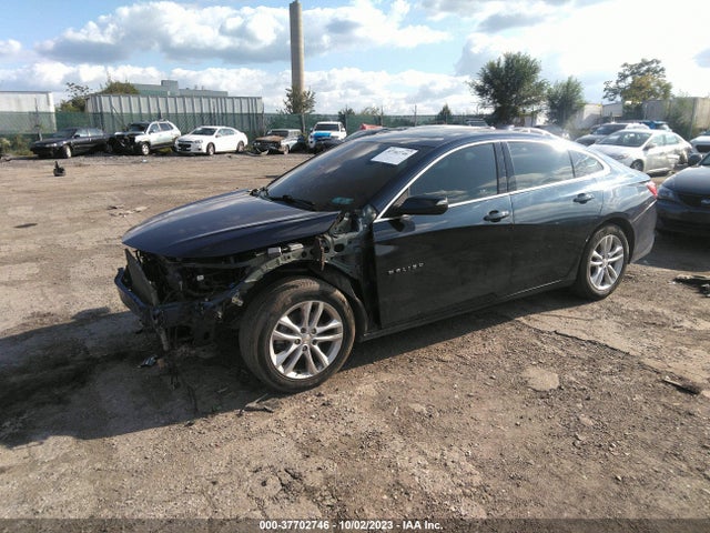 Chevrolet MALIBU LT 2018 1G1ZD5ST7JF143891 Image 2