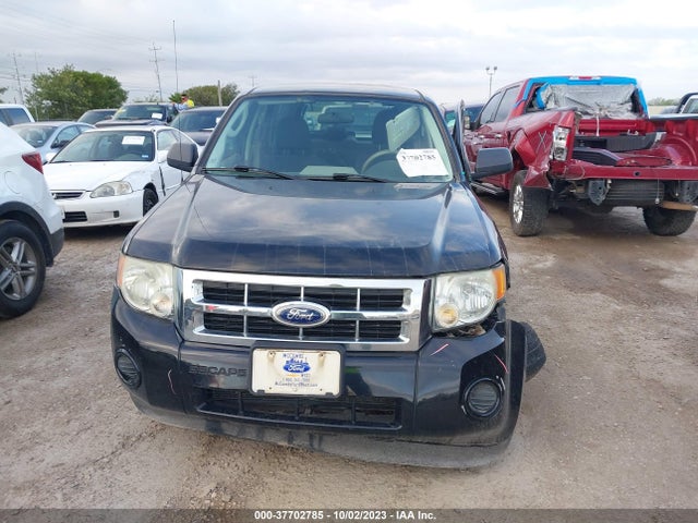 2010 FORD ESCAPE XLS VIN: 1FMCU0C75AKB08447