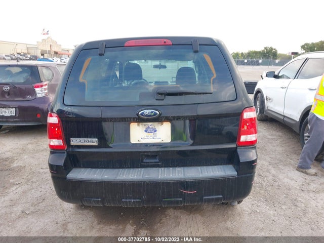 2010 FORD ESCAPE XLS VIN: 1FMCU0C75AKB08447