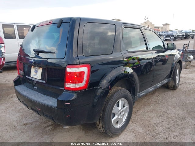 2010 FORD ESCAPE XLS VIN: 1FMCU0C75AKB08447