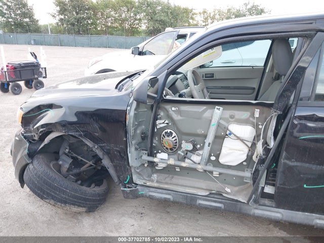 2010 FORD ESCAPE XLS VIN: 1FMCU0C75AKB08447