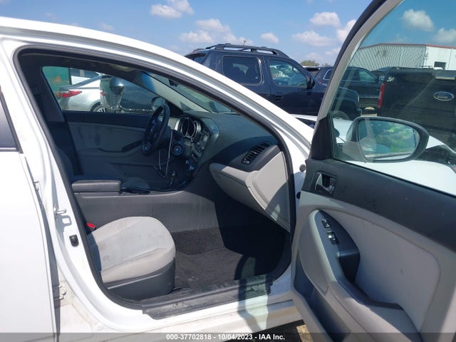 KIA Optima Lx 2015 5XXGM4A73FG361784 Image 5
