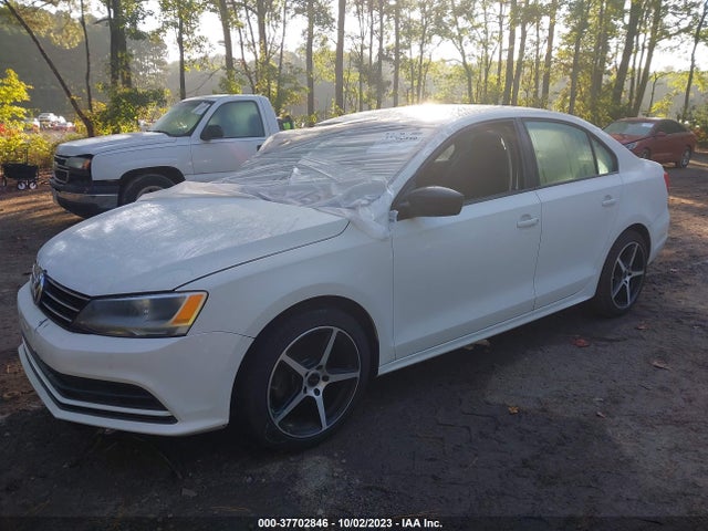 3VW2K7AJ3FM244442 Volkswagen Jetta Sedan 2.0l S