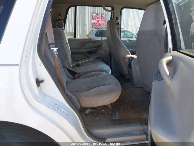 1998 FORD EXPEDITION XLT VIN: 1FMRU18W2WLA65591
