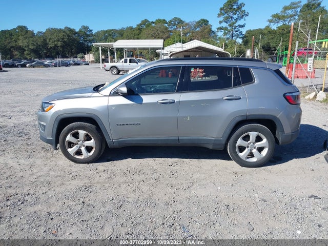 2018 JEEP COMPASS LATITUDE VIN: 3C4NJDBB2JT101067