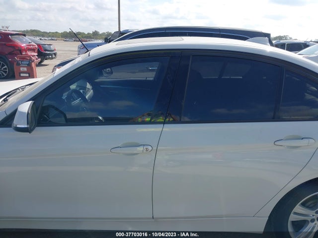 BMW 3 Series 328i 2016 WBA8E9C59GK645306 Image 14