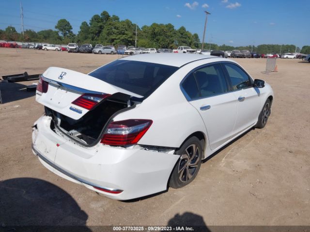 1HGCR2F45GA112663 Honda Accord Sedan Lx